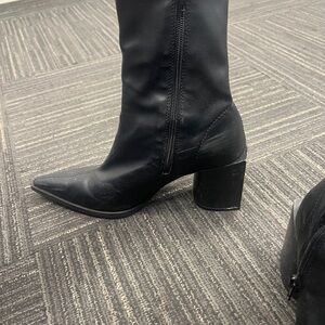 Elegant Black Women's Boots